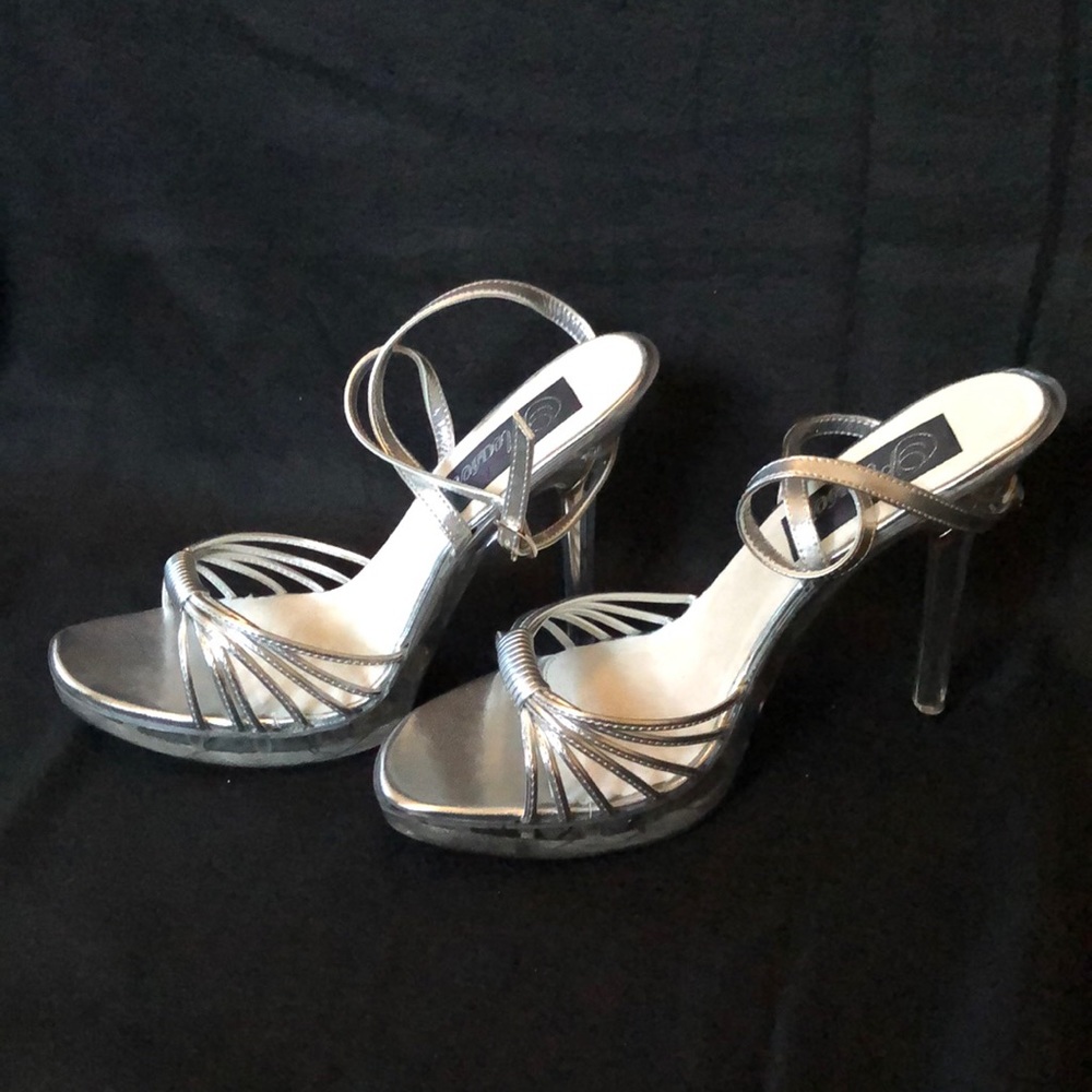 Pleaser size 9 NIB clear silver strappy heels stripper exotic shoes
